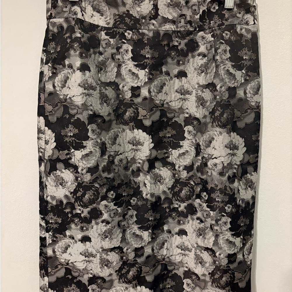 Banana Republic Floral Black and Gray Skirt
